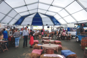 puerto venecia Carpa poligonal con absides - alquiler carpas eventos privados - aracarpas