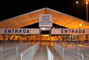 Alquiler carpa conciertos. Venta carpas conciertos. Aracarpas, aragonesa de carpas.