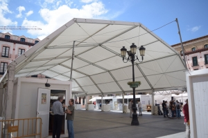 Carpa para Feria del Libro de Huesca | ARACARPAS - Venta y alquiler de carpas. Carpas a medida.