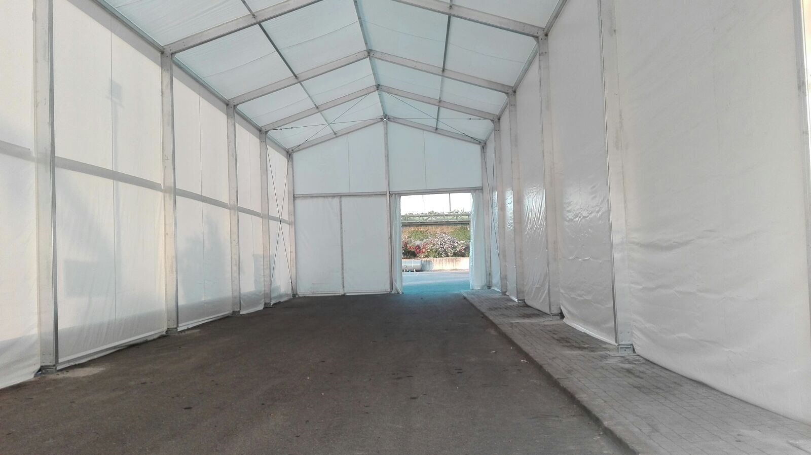 Carpa para almacenaje en empresa láctea - Carpas industriales ARACARPAS